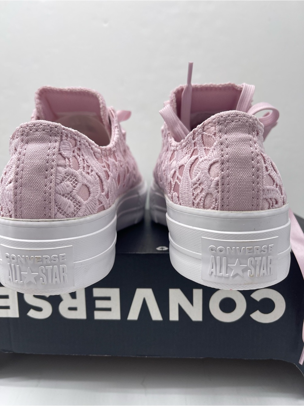 Converse A15006C CTAS LIFT OX
SUMMIT PINK/SUMMIT PINK/WHITE Platform Sneakers - Picture 14 of 16